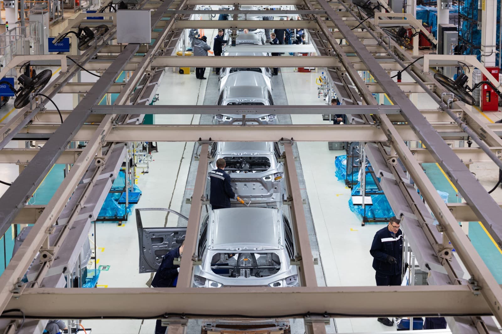 Modern automotive assembly plant production line