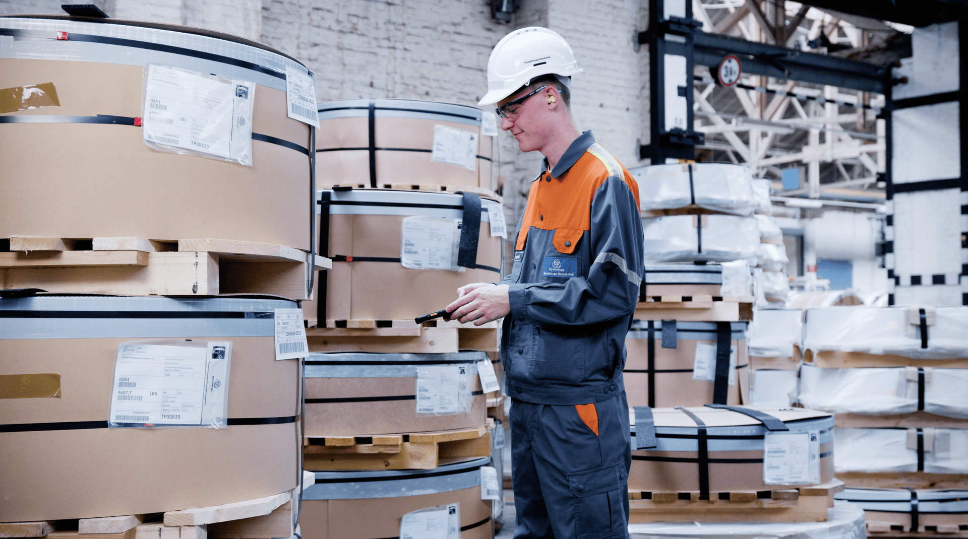 Lean manufacturing waste types and digital tools overview